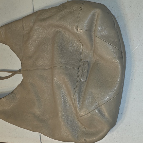 Lucky Brand Leather Shoulder Bag - Picture 10 of 11